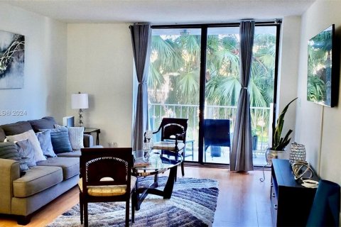 Condo in North Miami, Florida, 1 bedroom  № 1229653 - photo 5