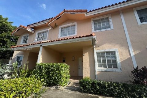 Adosado en alquiler en North Miami, Florida, 3 dormitorios, 145.86 m2 № 1397687 - foto 1