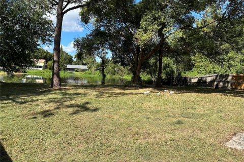 Casa en venta en Tampa, Florida, 4 dormitorios, 130.71 m2 № 1376545 - foto 21