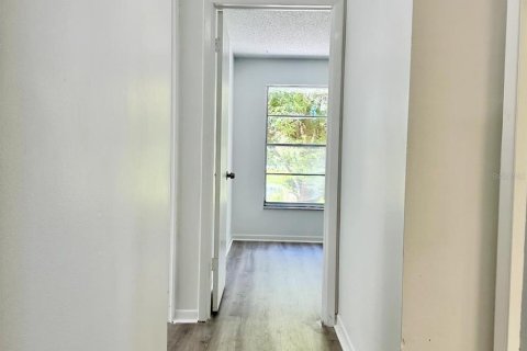 Casa en venta en Tampa, Florida, 4 dormitorios, 130.71 m2 № 1376545 - foto 7