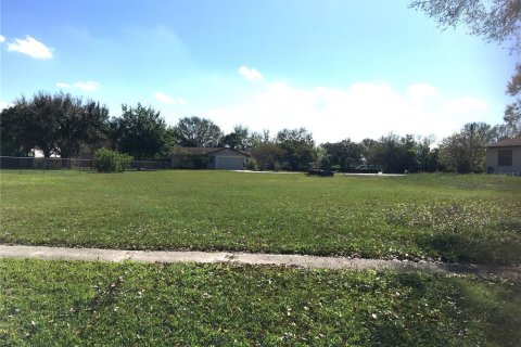 Terreno en venta en Kissimmee, Florida № 1379565 - foto 2