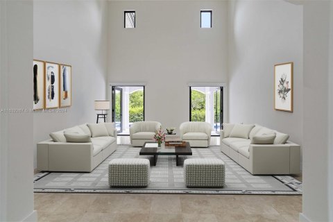 House in Coral Gables, Florida 6 bedrooms, 660.81 sq.m. № 1309257 - photo 4