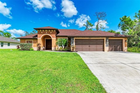 Casa en venta en North Port, Florida, 3 dormitorios, 174.38 m2 № 1158006 - foto 1