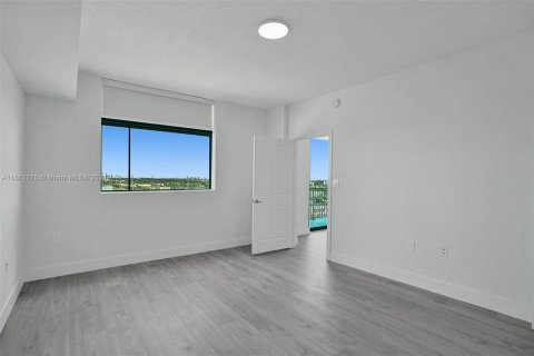 Copropriété à vendre à Hollywood, Floride: 2 chambres, 113.34 m2 № 1372835 - photo 6