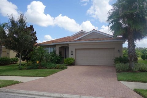 Villa ou maison à louer à Bradenton, Floride: 3 chambres, 192.68 m2 № 213537 - photo 1