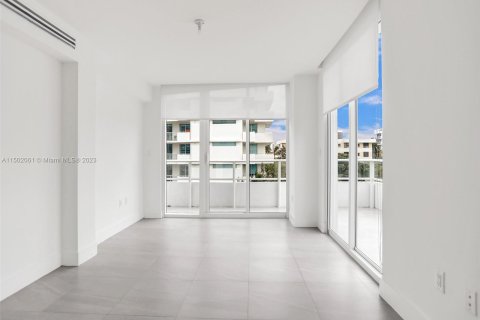 Condominio en venta en Bay Harbor Islands, Florida, 3 dormitorios, 160.72 m2 № 909458 - foto 29