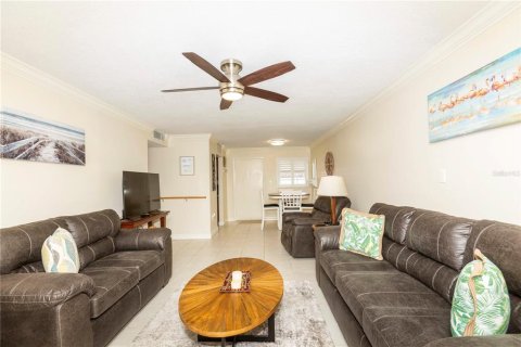 Copropriété à vendre à New Port Richey, Floride: 1 chambre, 68 m2 № 1379587 - photo 5