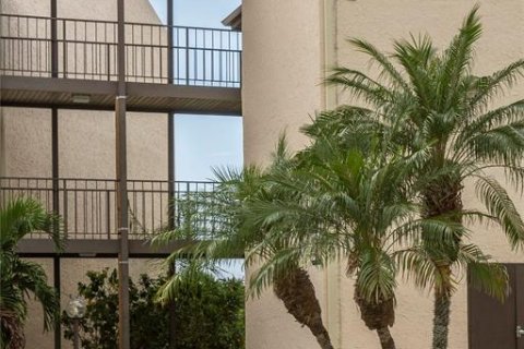 Condominio en venta en New Port Richey, Florida, 1 dormitorio, 68 m2 № 1379587 - foto 3