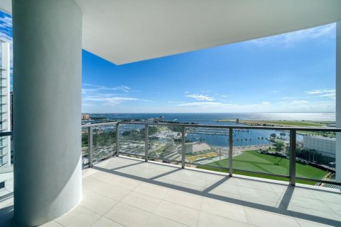 Condominio en venta en Saint Petersburg, Florida, 3 dormitorios, 251.95 m2 № 1389133 - foto 8