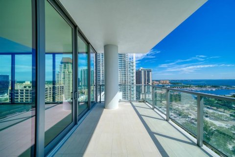 Condominio en venta en Saint Petersburg, Florida, 3 dormitorios, 251.95 m2 № 1389133 - foto 4