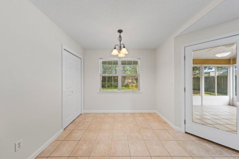 Casa en alquiler en Niceville, Florida, 3 dormitorios, 173.17 m2 № 590493 - foto 11