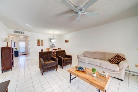 Copropriété à vendre à Margate, Floride: 2 chambres, 92.9 m2 № 992010 - photo 21