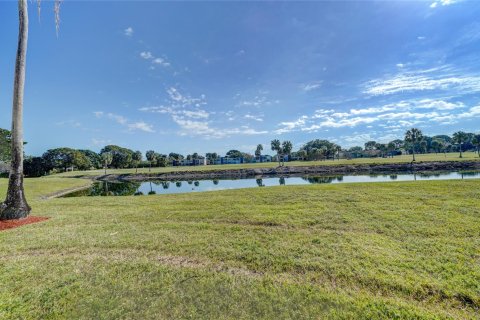 Condo in Margate, Florida, 2 bedrooms  № 992010 - photo 9