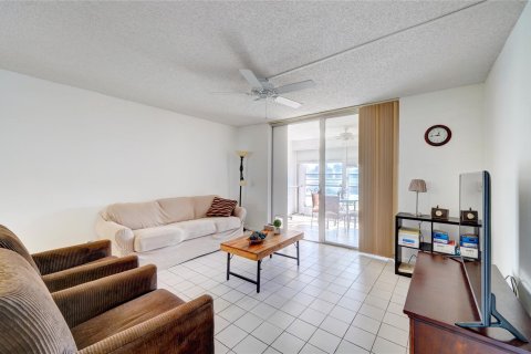 Copropriété à vendre à Margate, Floride: 2 chambres, 92.9 m2 № 992010 - photo 22