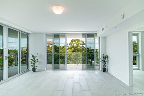 Condominio en venta en North Miami Beach, Florida, 2 dormitorios, 101.91 m2 № 2185 - foto 4