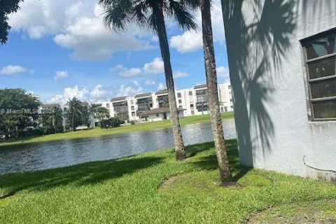 Condominio en venta en Miami, Florida, 2 dormitorios, 86.96 m2 № 1436992 - foto 2