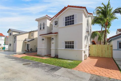 Casa en venta en Miami, Florida, 3 dormitorios, 138.42 m2 № 1436991 - foto 21