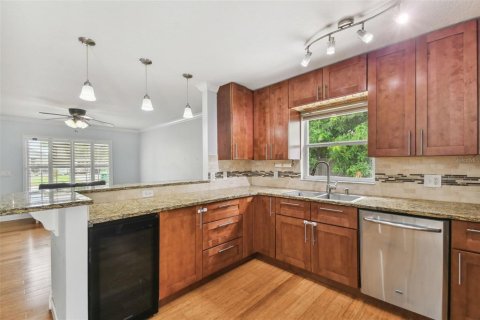 Casa en venta en Tampa, Florida, 3 dormitorios, 111.48 m2 № 1366505 - foto 16