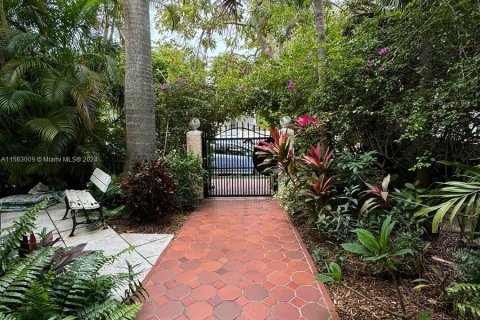 Copropriété à vendre à Miami Beach, Floride: 2 chambres, 73.86 m2 № 1098217 - photo 6