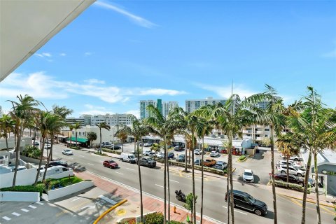 Copropriété à vendre à Miami Beach, Floride: 2 chambres, 96.15 m2 № 1238935 - photo 21