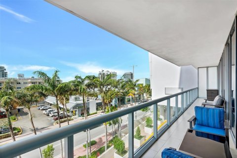 Copropriété à vendre à Miami Beach, Floride: 2 chambres, 96.15 m2 № 1238935 - photo 17