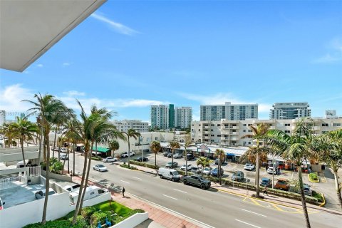 Copropriété à vendre à Miami Beach, Floride: 2 chambres, 96.15 m2 № 1238935 - photo 18