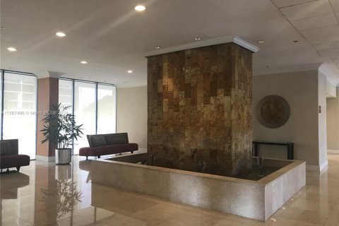 Condominio en venta en Miami, Florida, 1 dormitorio, 80.64 m2 № 1116123 - foto 11