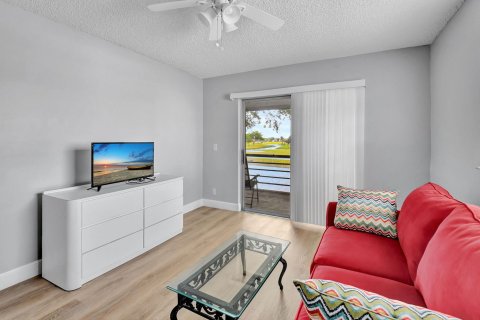 Condo in Delray Beach, Florida, 2 bedrooms  № 1118096 - photo 8