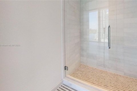 Copropriété à vendre à Miami, Floride: 3 chambres, 237.09 m2 № 716019 - photo 21