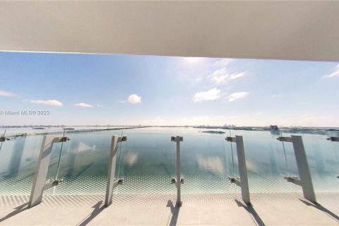 Copropriété à vendre à Miami, Floride: 3 chambres, 237.09 m2 № 716019 - photo 8