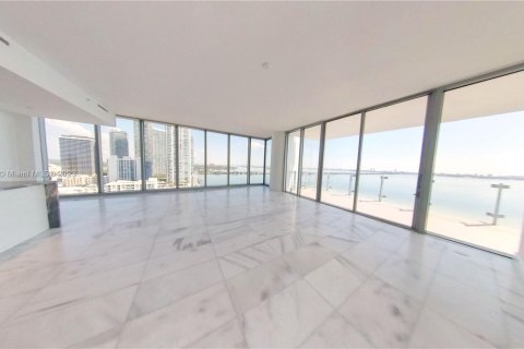 Copropriété à vendre à Miami, Floride: 3 chambres, 237.09 m2 № 716019 - photo 4