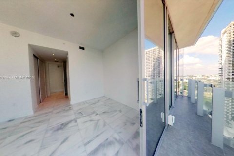 Copropriété à vendre à Miami, Floride: 3 chambres, 237.09 m2 № 716019 - photo 22