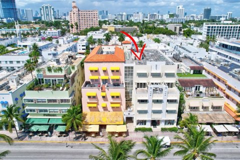 Condo in Miami Beach, Florida, 1 bedroom  № 716021 - photo 5