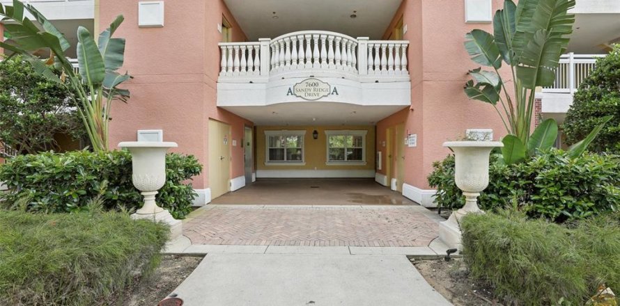 Condo à Four Corners, Floride, 3 chambres  № 1371064