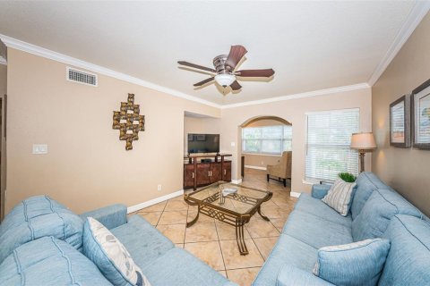 Condo in Indian Rocks Beach, Florida, 2 bedrooms  № 1371062 - photo 9