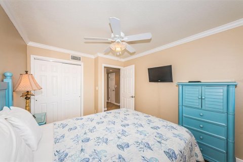 Condo in Indian Rocks Beach, Florida, 2 bedrooms  № 1371062 - photo 26