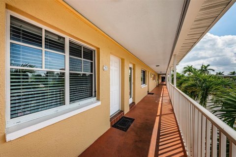 Copropriété à vendre à Indian Rocks Beach, Floride: 2 chambres, 88.26 m2 № 1371062 - photo 5