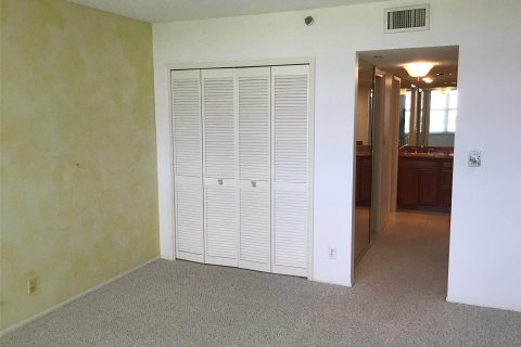 Condo in Pompano Beach, Florida, 3 bedrooms  № 1174814 - photo 25