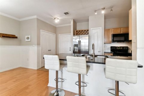 Condo in Tampa, Florida, 1 bedroom  № 1244412 - photo 10