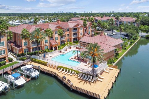 Condo in Tampa, Florida, 1 bedroom  № 1244412 - photo 19