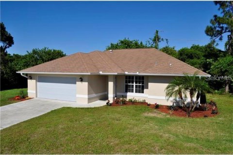 House in Venice, Florida 2 bedrooms, 123.28 sq.m. № 1393952 - photo 1