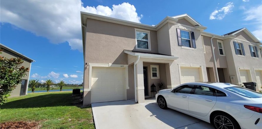 Townhouse in Davenport, Florida 3 bedrooms, 163.32 sq.m. № 1394112