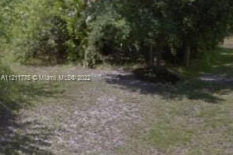 Купить земельный участок в Палм-Бей, Флорида № 6327 - фото 2