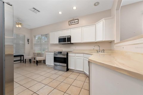 Villa ou maison à vendre à Kissimmee, Floride: 3 chambres, 154.22 m2 № 1313791 - photo 18