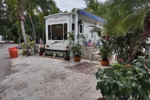 Condominio en venta en Key Largo, Florida, 2 dormitorios, 38.65 m2 № 1159218 - foto 1
