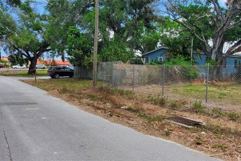 Commercial property in New Port Richey, Florida 183.95 sq.m. № 1215063 - photo 3