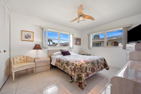 Villa ou maison à vendre à West Palm Beach, Floride: 2 chambres, 75.72 m2 № 1142623 - photo 6