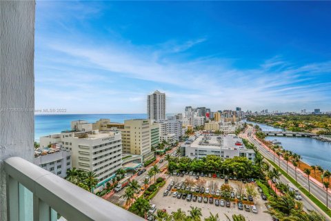 Condominio en venta en Miami Beach, Florida, 2 dormitorios, 144.65 m2 № 13442 - foto 9