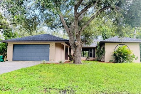 Villa ou maison à louer à Port Charlotte, Floride: 3 chambres, 145.39 m2 № 1368466 - photo 1