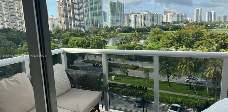 Condo in Aventura, Florida, 2 bedrooms  № 1362588